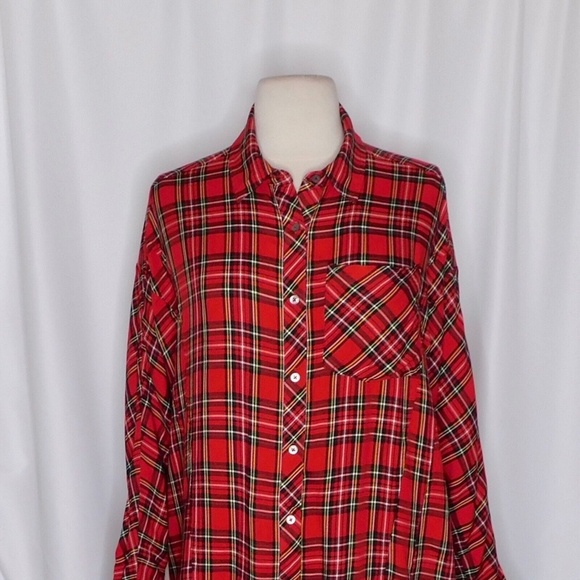 Red Plaid Women's Top - Picture 2 of 12
